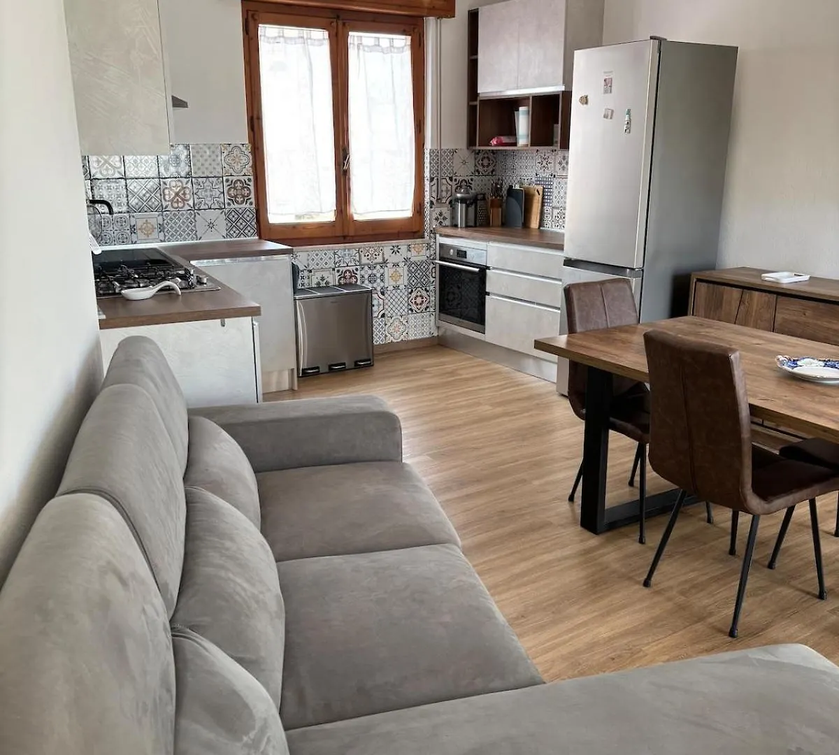 Villa Casa Amar Con Terrazza Quartu SantʼElena Italia